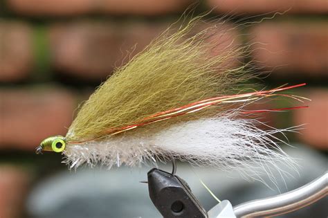 A most versatile Arctic Fox hair in pure orange colours for winging or dubbing. . Arctic fox trolling flies
